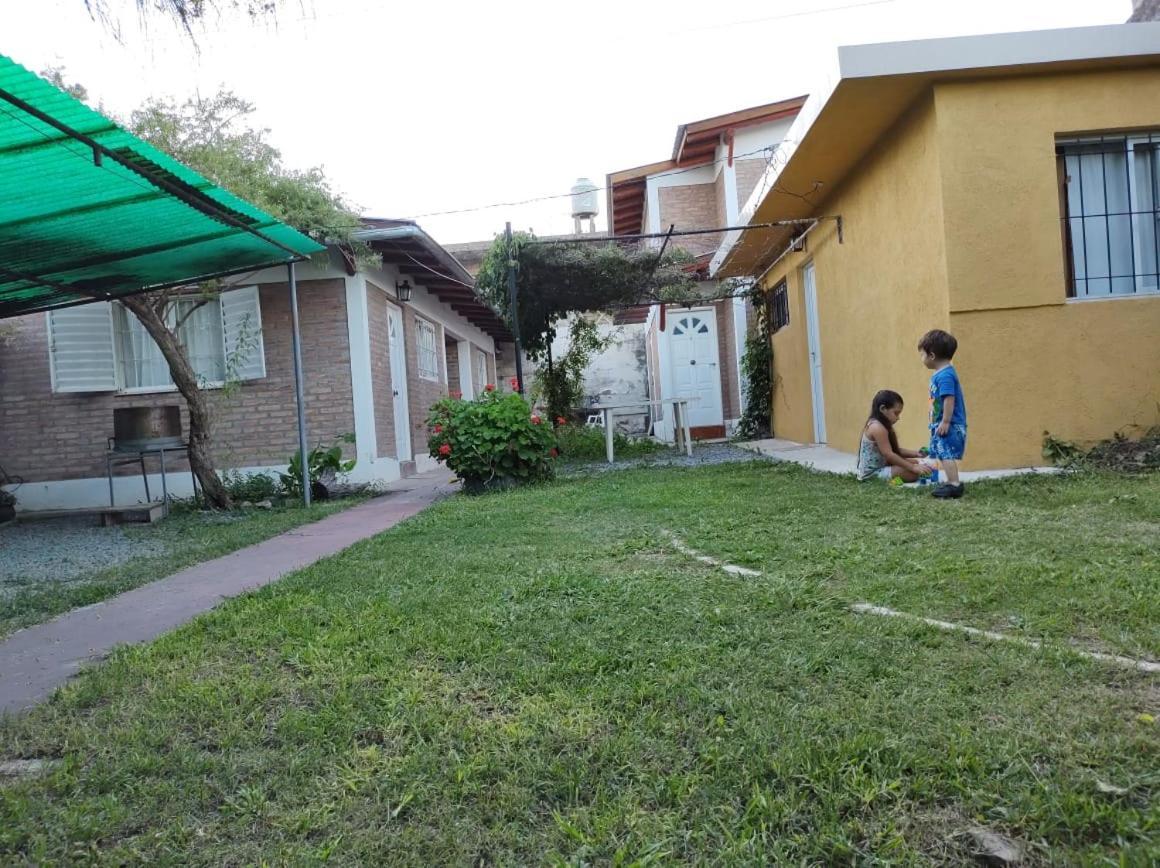 Cabanas De Descanso Centricas Cosquin Exterior photo